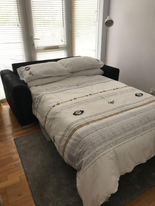 Tranquil Haven Retreat Apartment Lexden Ngoại thất bức ảnh